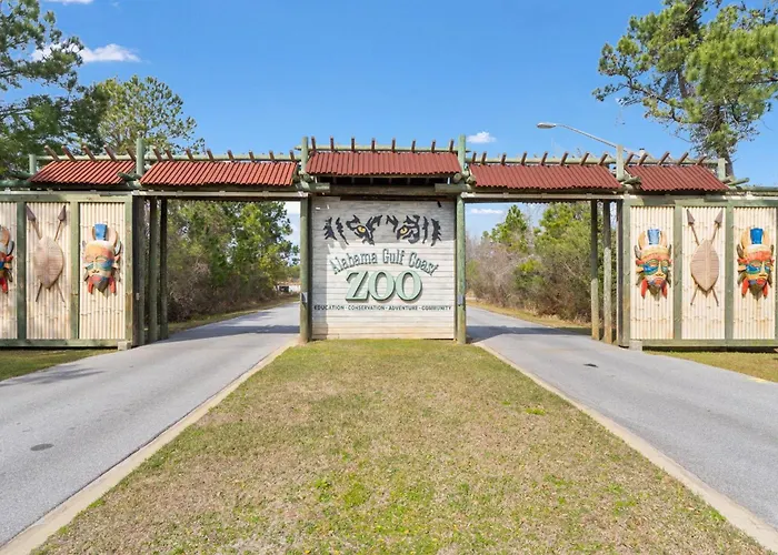 Dollar 30 Holiday home
